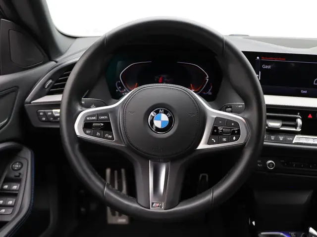 BMW 2 Serie Gran Coupé 218i 2021 Benzine 8