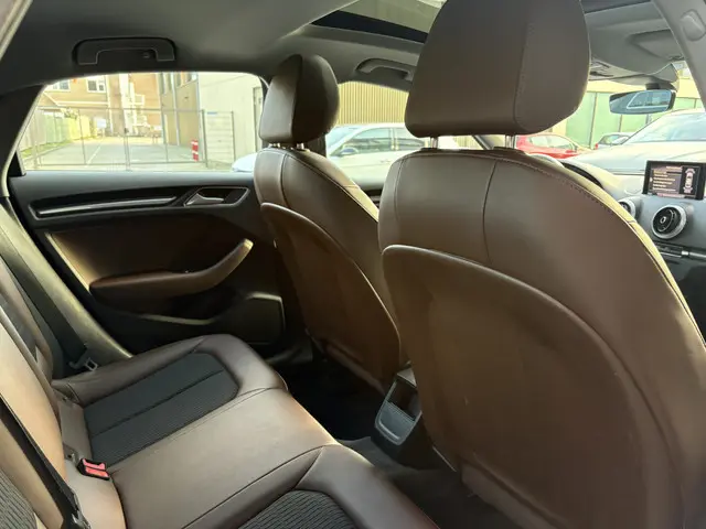 Audi A3 Limousine 35 TFSI CoD Design 2018 Benzine 8