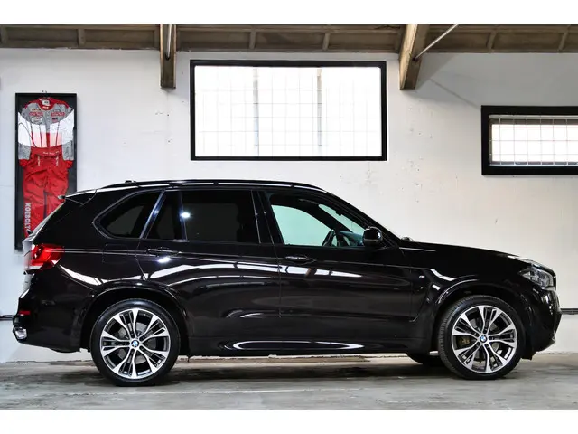 BMW X5 xDrive35i High Executive 2018 Benzine 8