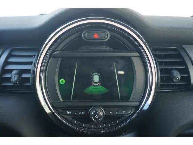 MINI 3-Deurs Cooper 2019 Benzine 23