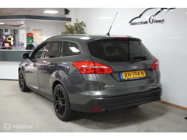 Ford Focus Wagon 1.0 Lease Edition 2017 Benzine 14