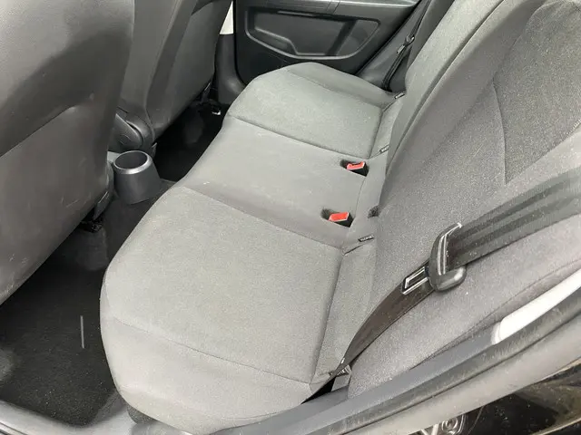 Volkswagen up! 1.0 BMT move up! 2019 Benzine 16