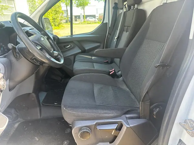 Ford Transit Custom 290 2.2 TDCI L2H1 Trend 2015 Diesel 10