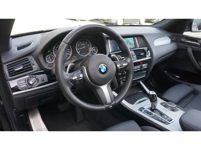 BMW X3 xDrive 20i 184pk M-Sport 2017 Benzine 22