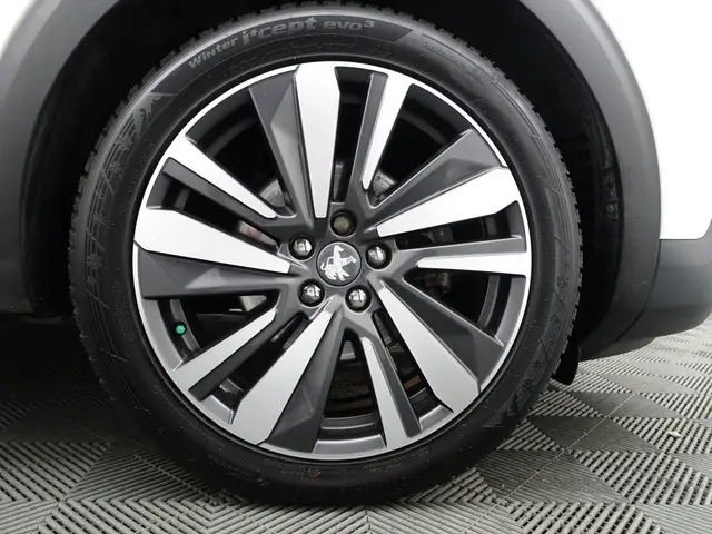 Peugeot 3008 1.2 PureTech Allure Aut- 2019 Benzine 29