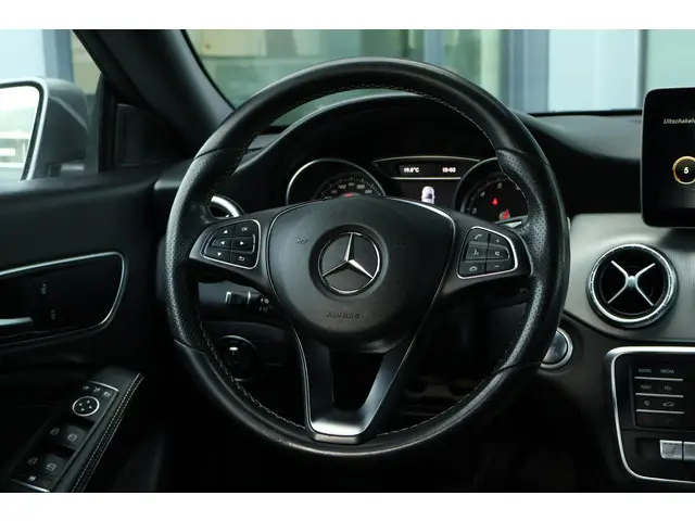 Mercedes-Benz CLA 250 Sport 4MATIC 2017 Benzine 15