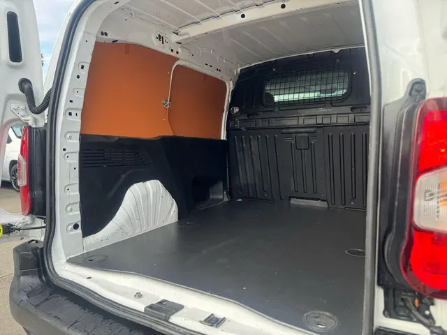 Citroën Berlingo 1.6 BlueHDI Club 2019 Diesel 16