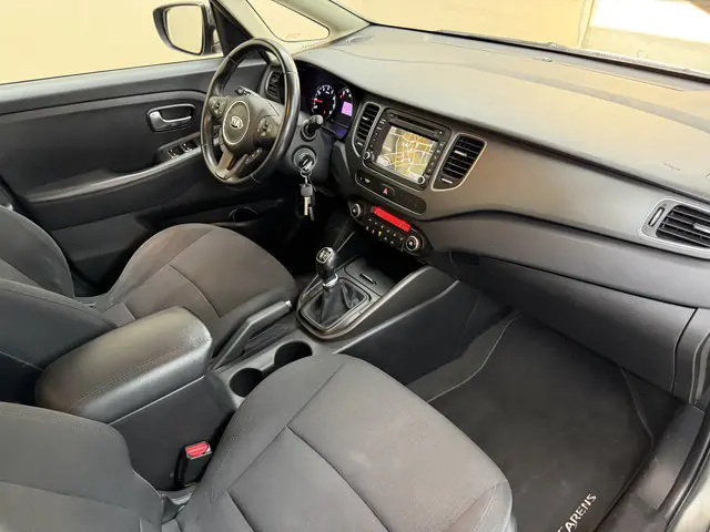 Kia Carens 1.6 GDi ComfortLine, 135Pk, 2015, 2015 Benzine 10