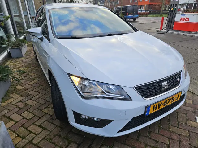 SEAT Leon 1.4 EcoTSI FR Connect 2016 Benzine 13