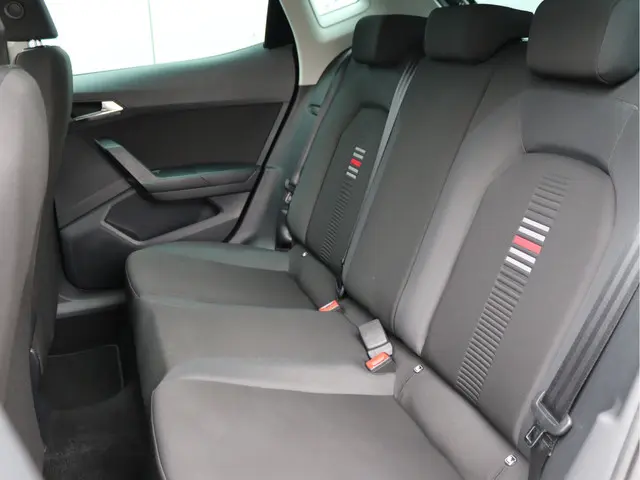 SEAT Ibiza 1.0 TSI FR Business Intense 2019 Benzine 26