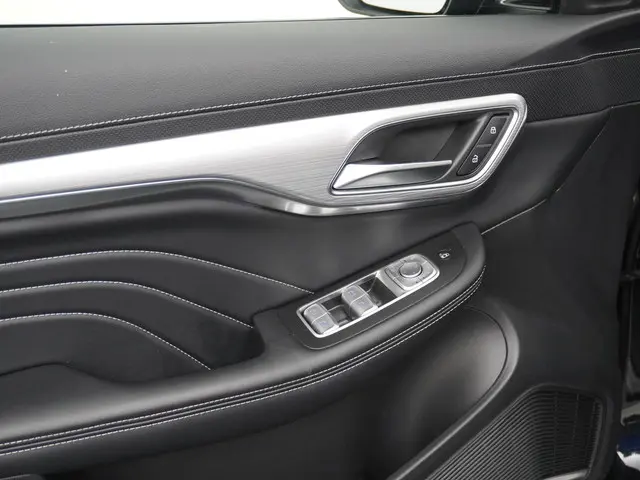 MG Marvel R Luxury 70 kWh 2022 Elektrisch 15