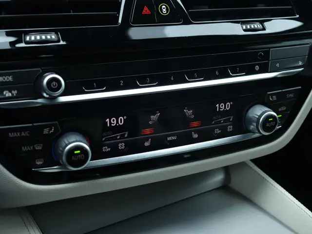 BMW 5 Serie Touring 530e 2023 Hybride Benzine 21