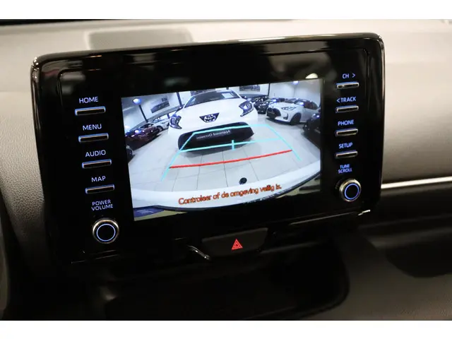 Toyota Yaris 1.5 Hybrid Dynamic, 2022 Hybride Benzine 5