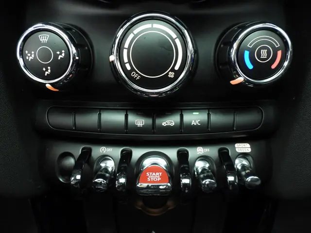 MINI 5-Deurs Cooper 2022 Benzine 14
