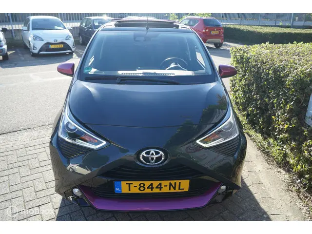 Toyota Aygo 1.0 VVT-i x-clusiv met open dak 2020 Benzine 5