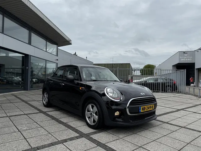 MINI One Mini 1.5 D Salt Business Navi | Airco | 2016 Diesel 7