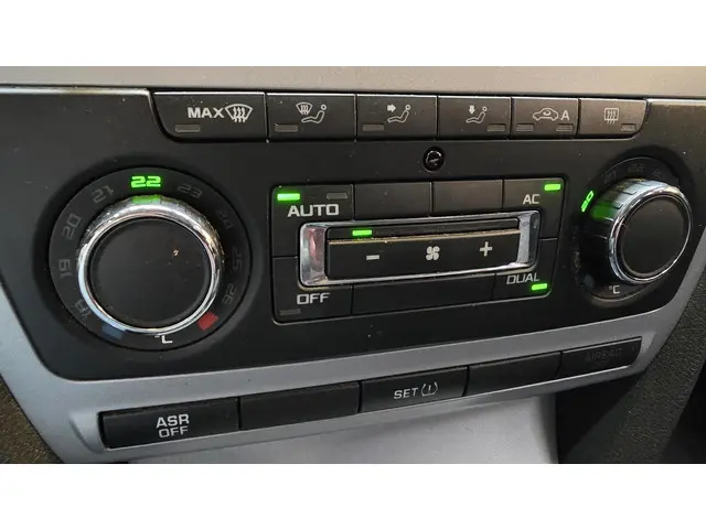 Škoda Octavia Combi 1.2 TSI Ambition 2012 Benzine 22