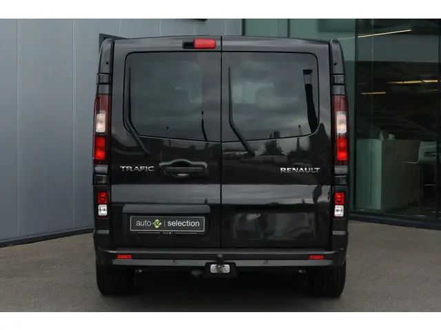 Renault Trafic 2.0 dCi 170 T29 L2H1 DC Luxe 2023 Diesel 5