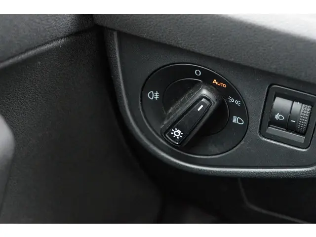 Volkswagen Polo 1.0 TSI Life 2022 Benzine 12