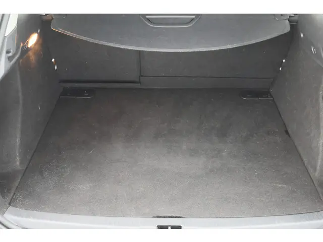 Renault Clio Estate 0.9 TCe Limited 2018 Benzine 8