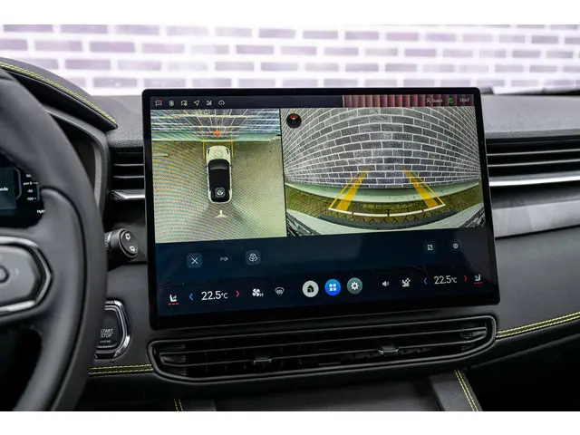 Lynk & Co 01 1.5 More 2026 Hybride Benzine 22