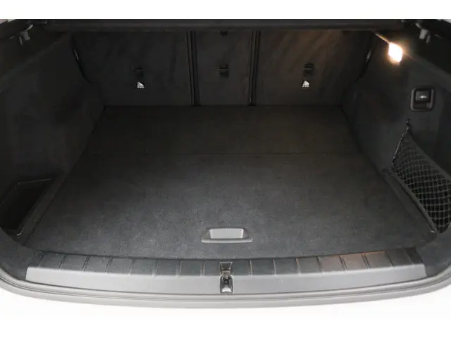 BMW X1 sDrive18i Executive Automaat 2020 Benzine 14