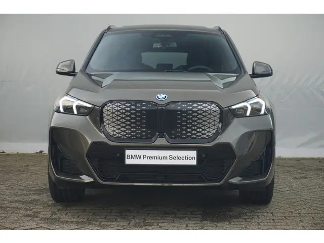 BMW iX1 eDrive20 2025 Elektrisch 4