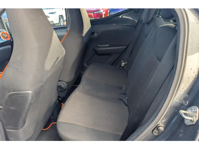 Toyota Aygo 1.0 VVT-i x-JBL 2021 Benzine 15