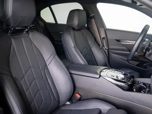 BMW i5 eDrive40 2024 Elektrisch 8