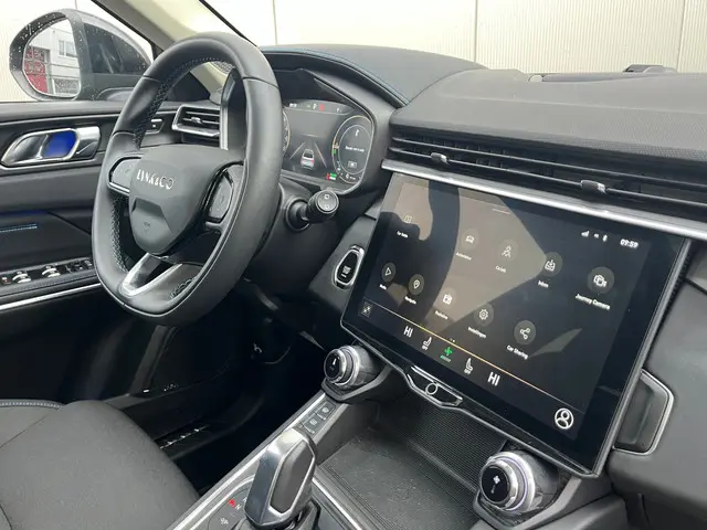 Lynk & Co 01 1.5 Pano / Key Less / NAP 2023 Hybride Benzine 13