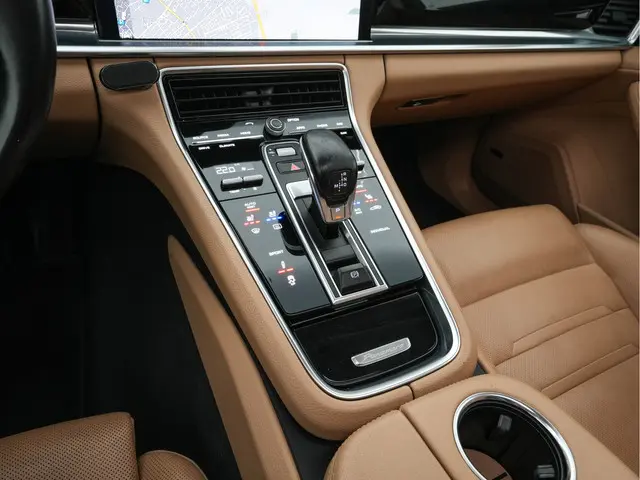 Porsche Panamera 3.0 4 2017 Benzine 12