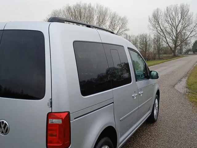 Volkswagen Caddy 1.4 TSI Trendline 2018 Benzine 18