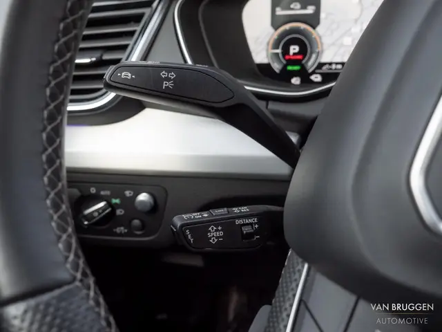 Audi Q5 55 TFSI e quattro S-Line 2022 Hybride Benzine 26