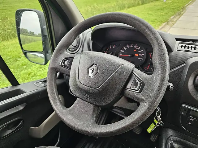Renault Master 2.3 2018 Diesel 11