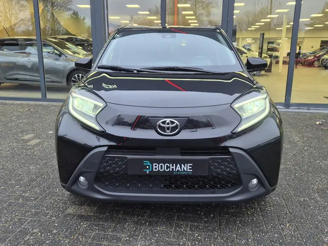 Toyota Aygo X 1.0 VVT-i S-CVT first 2022 Benzine 18