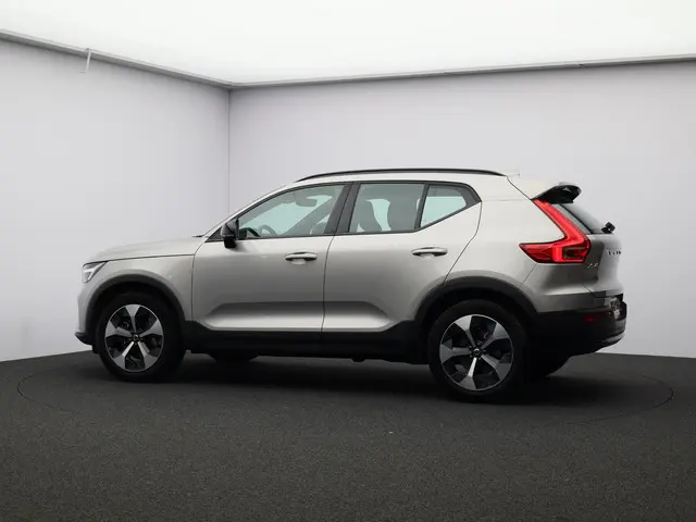 Volvo XC40 2.0 B4 Plus Dark 2025 Benzine 22