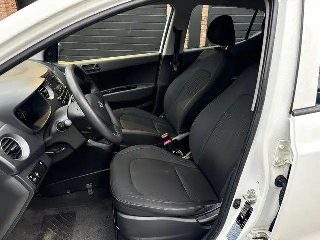 Hyundai i10 1.0i i-Motion 2017 Benzine 7