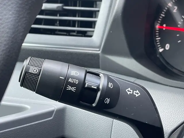 Renault Master T35 2.0 dCi 130 L2H2 Advance 2024 Diesel 27