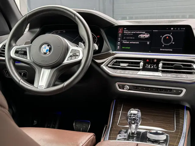 BMW X5 xDrive40i High Executive 7p. 2019 Benzine 7