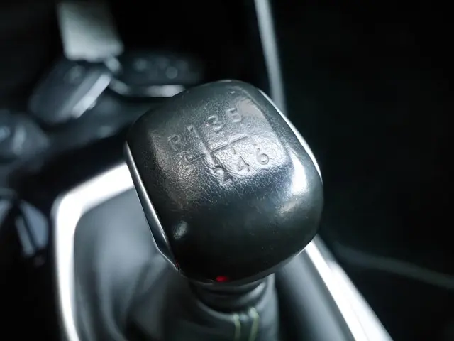 Peugeot 2008 1.2 130PK PureTech GT Pack 2021 Benzine 25