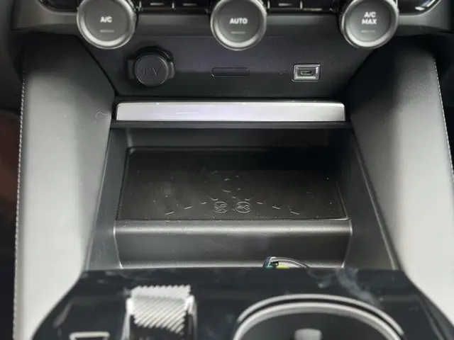 Citroën C5 X 1.2 Hybrid 145pk Max 2026 Hybride Benzine 23