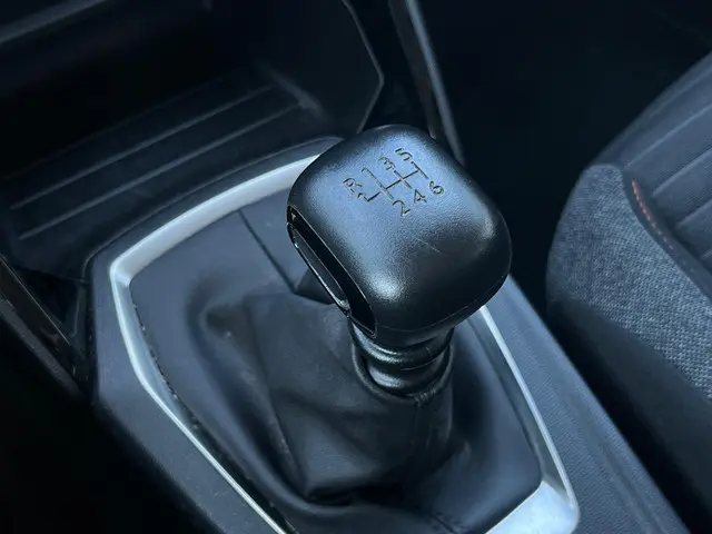 Peugeot 2008 1.2 PureTech Active Pack 2022 Benzine 14