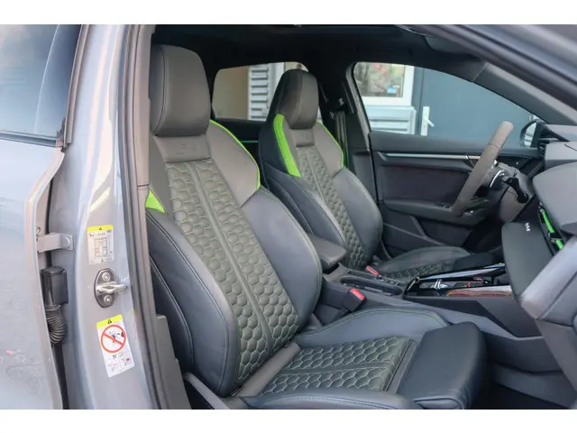 Audi RS3 Sportback 2.5 TFSI 400PK Quattro 2023 Benzine 12