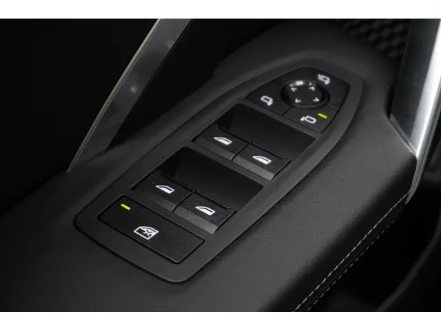 BMW X1 xDrive23i 2025 Benzine 36