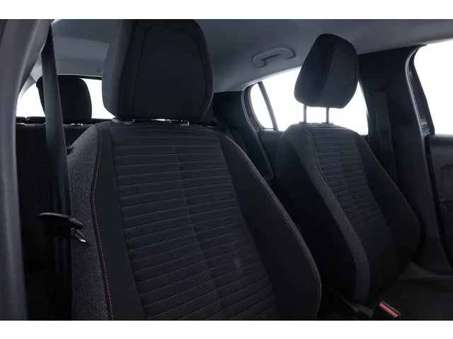 Peugeot 208 1.2 PureTech Active 5drs 2023 Benzine 5