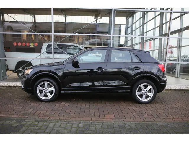 Audi Q2 35 TFSI S Edition 2019 Benzine 17