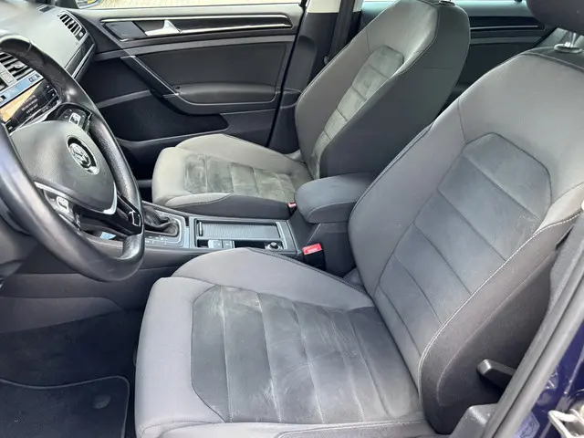 Volkswagen Golf 1.5 TSI Highline Business R 2018 Benzine 14