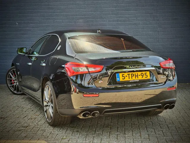 Maserati Ghibli 2