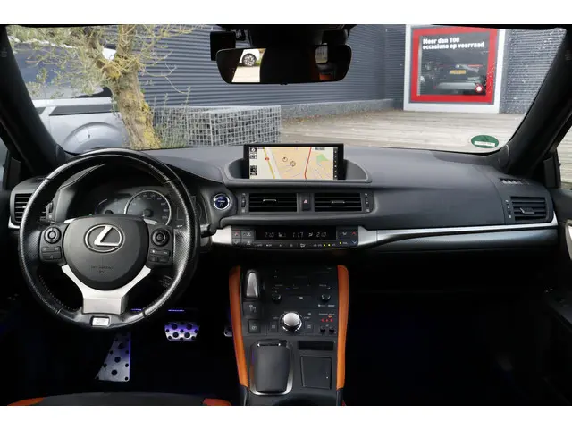 Lexus CT 200h F Sport Line 2018 Hybride Benzine 25