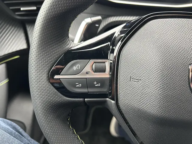 Peugeot 2008 1.2 Turbo 130 PK GT 2024 Benzine 20